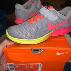 Girls size 3 nikes